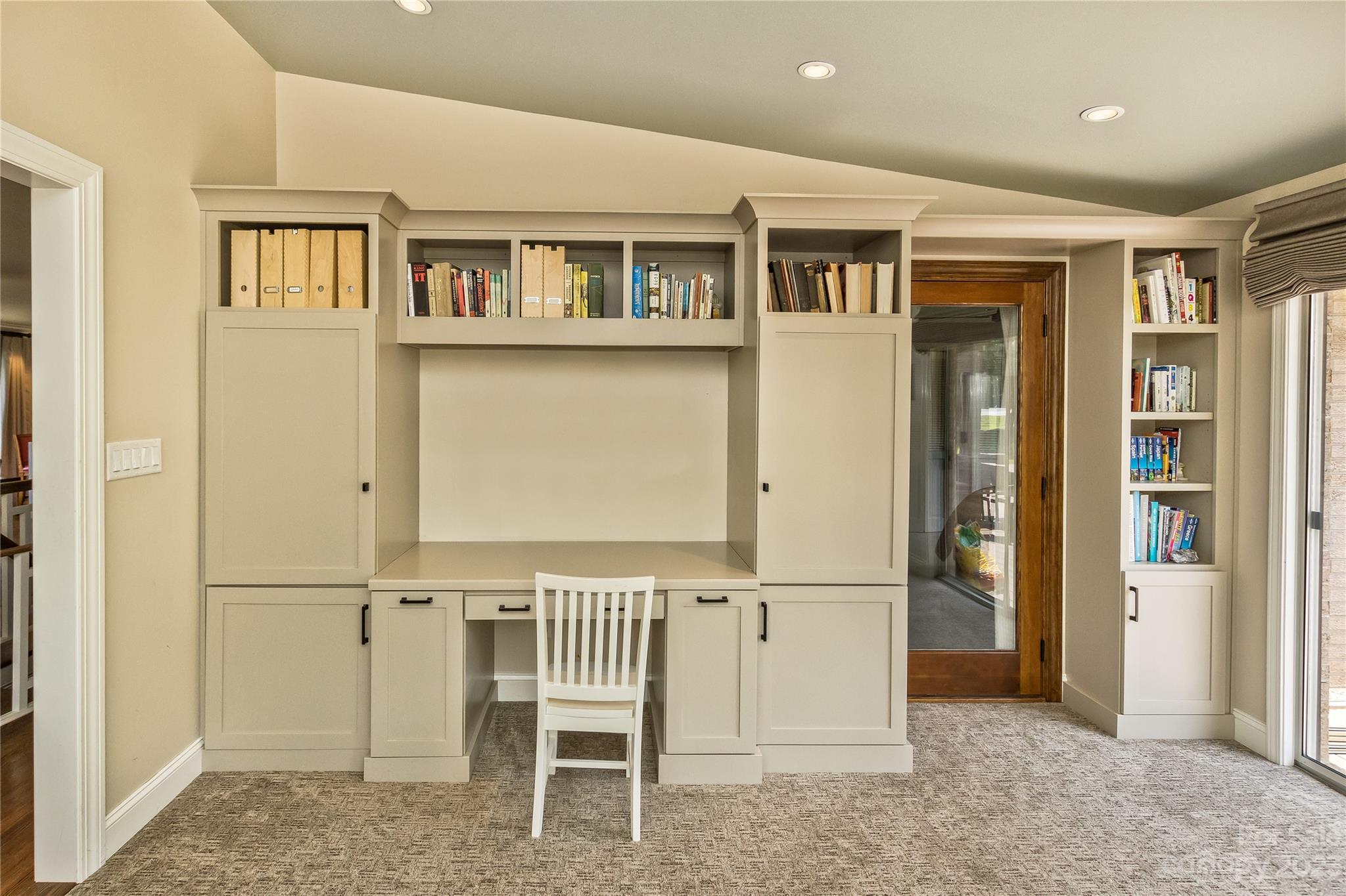 Hawthorn Hills - Residential