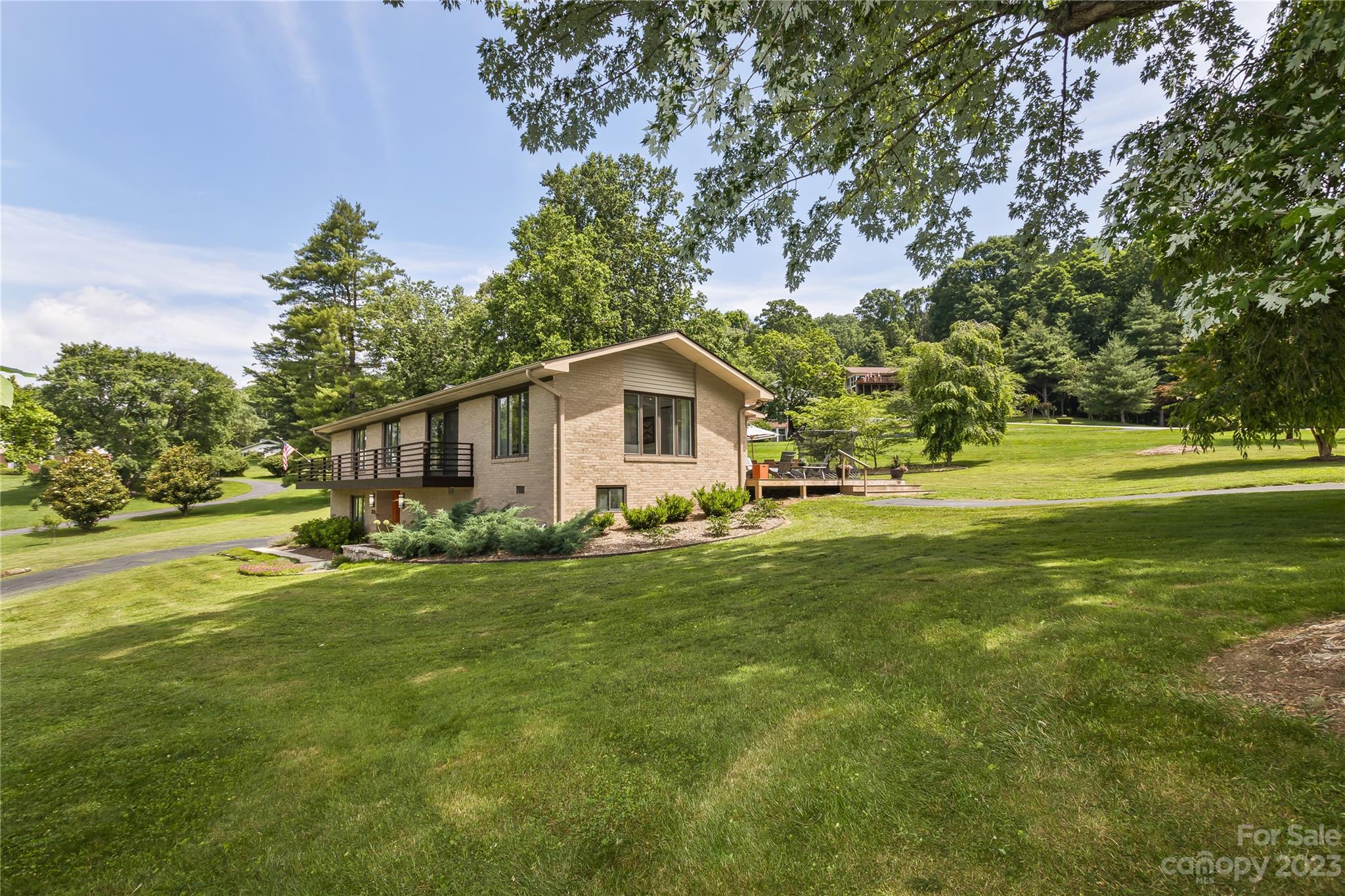 Hawthorn Hills - Residential