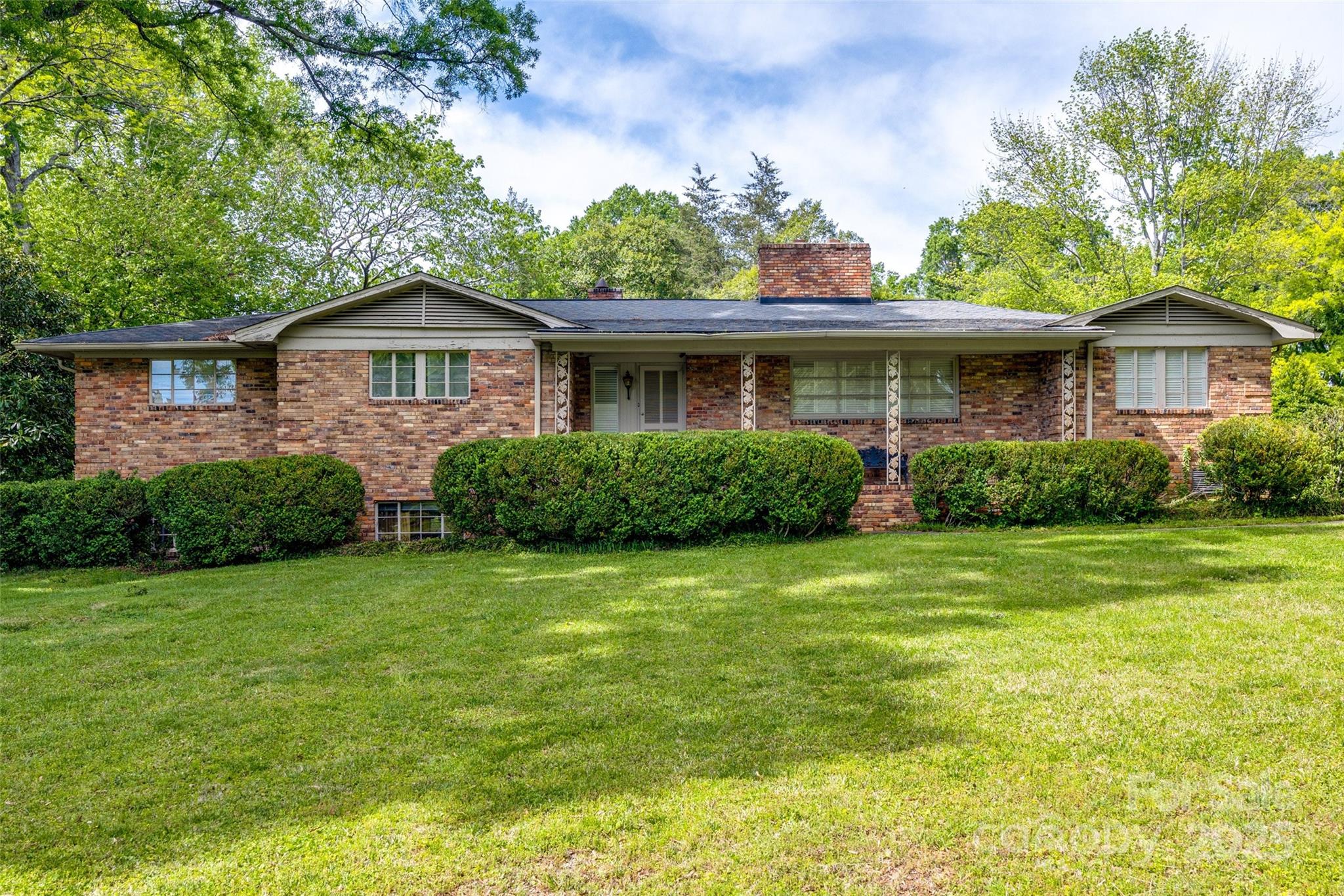 3330 Foxcroft Road