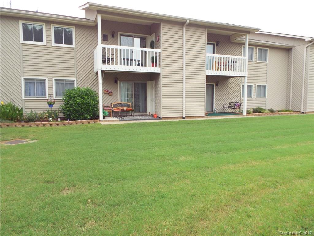 CANDLEWOOD SQUARE - Residential