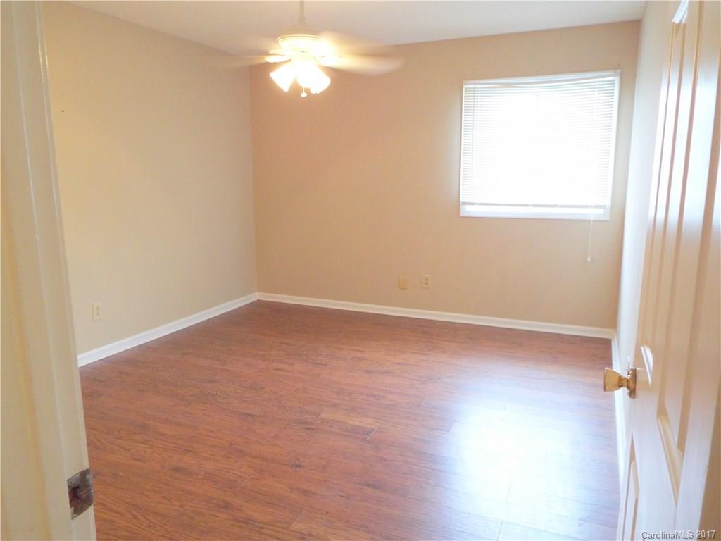 CANDLEWOOD SQUARE - Residential