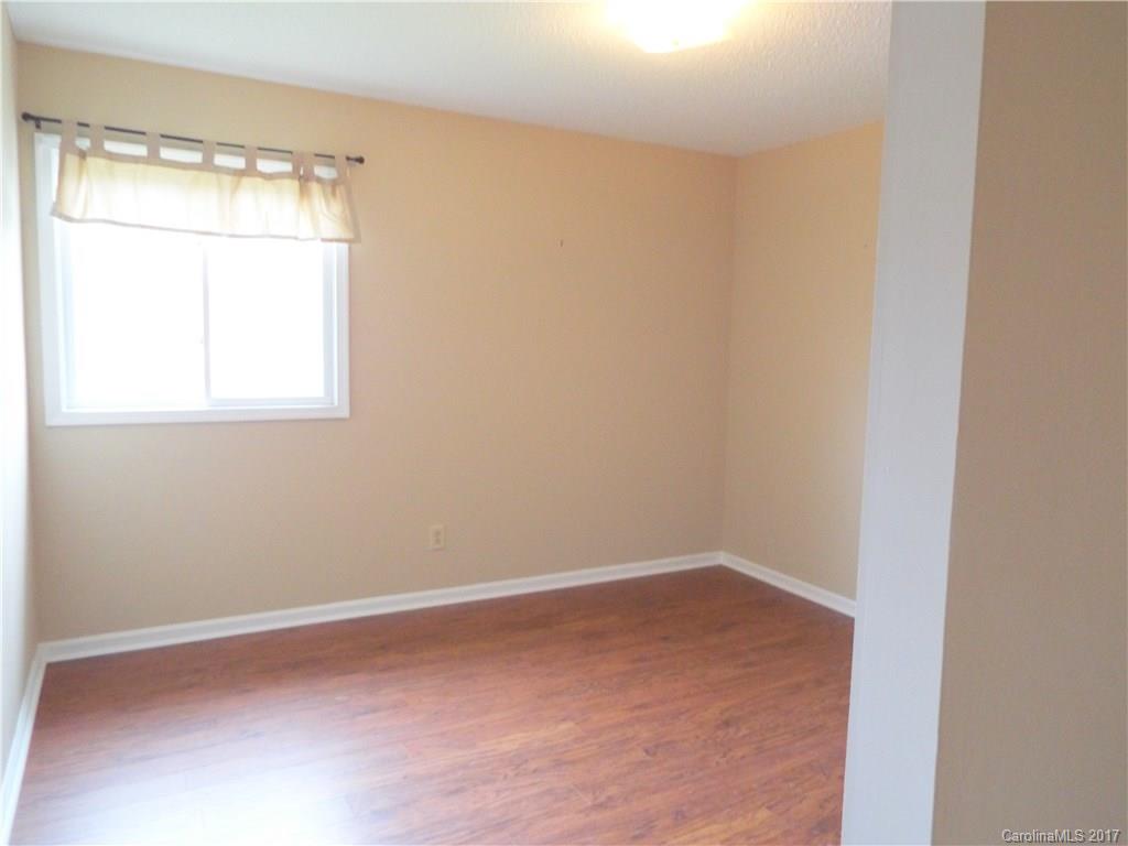 CANDLEWOOD SQUARE - Residential