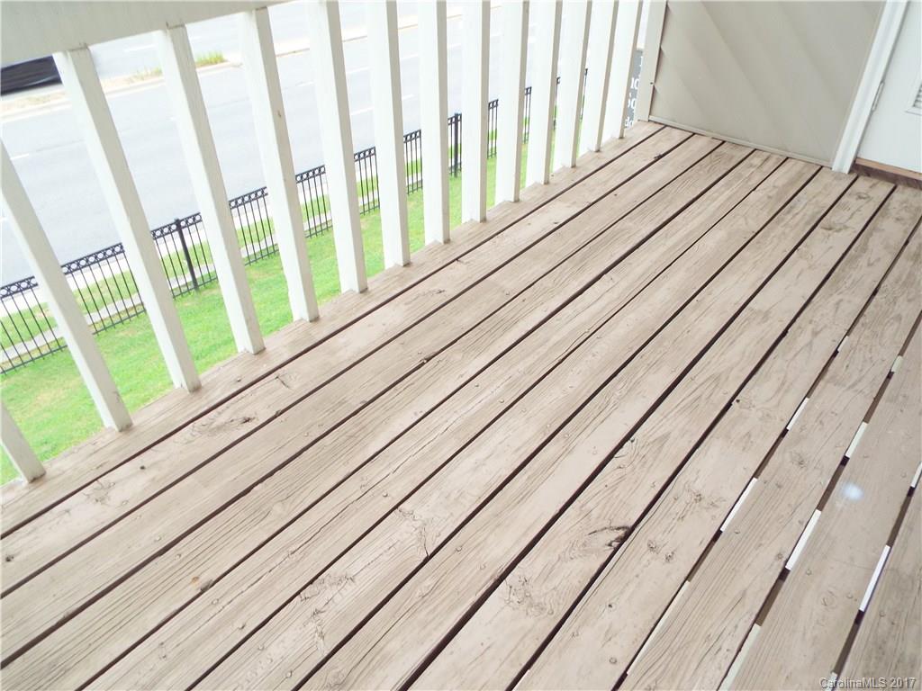 CANDLEWOOD SQUARE - Residential