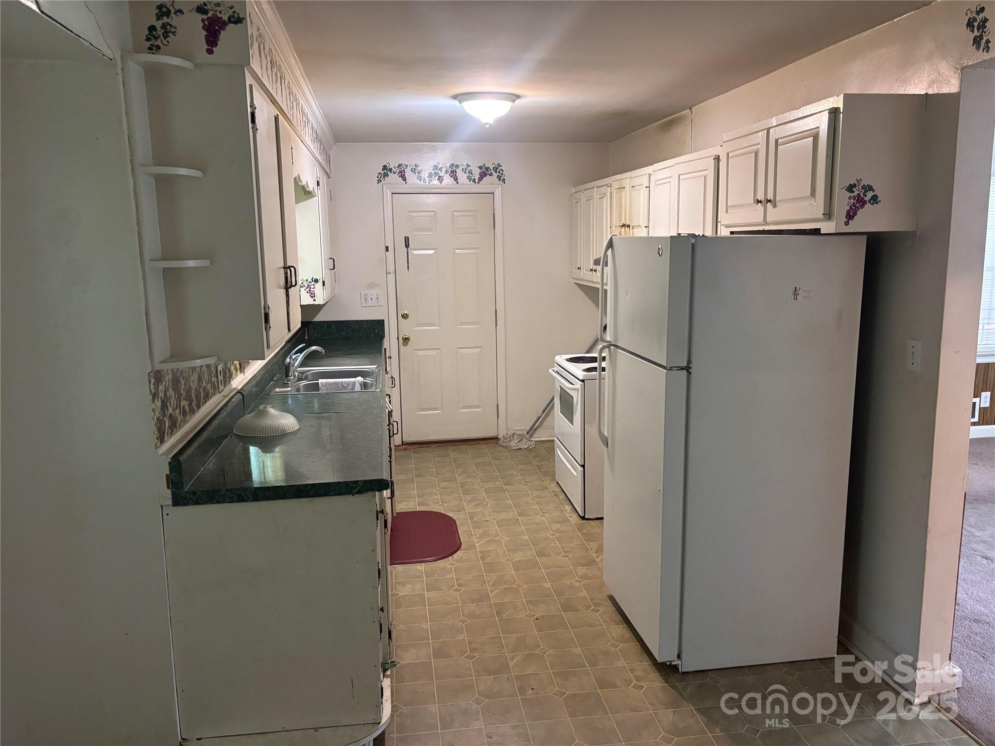 908 McGowan Road