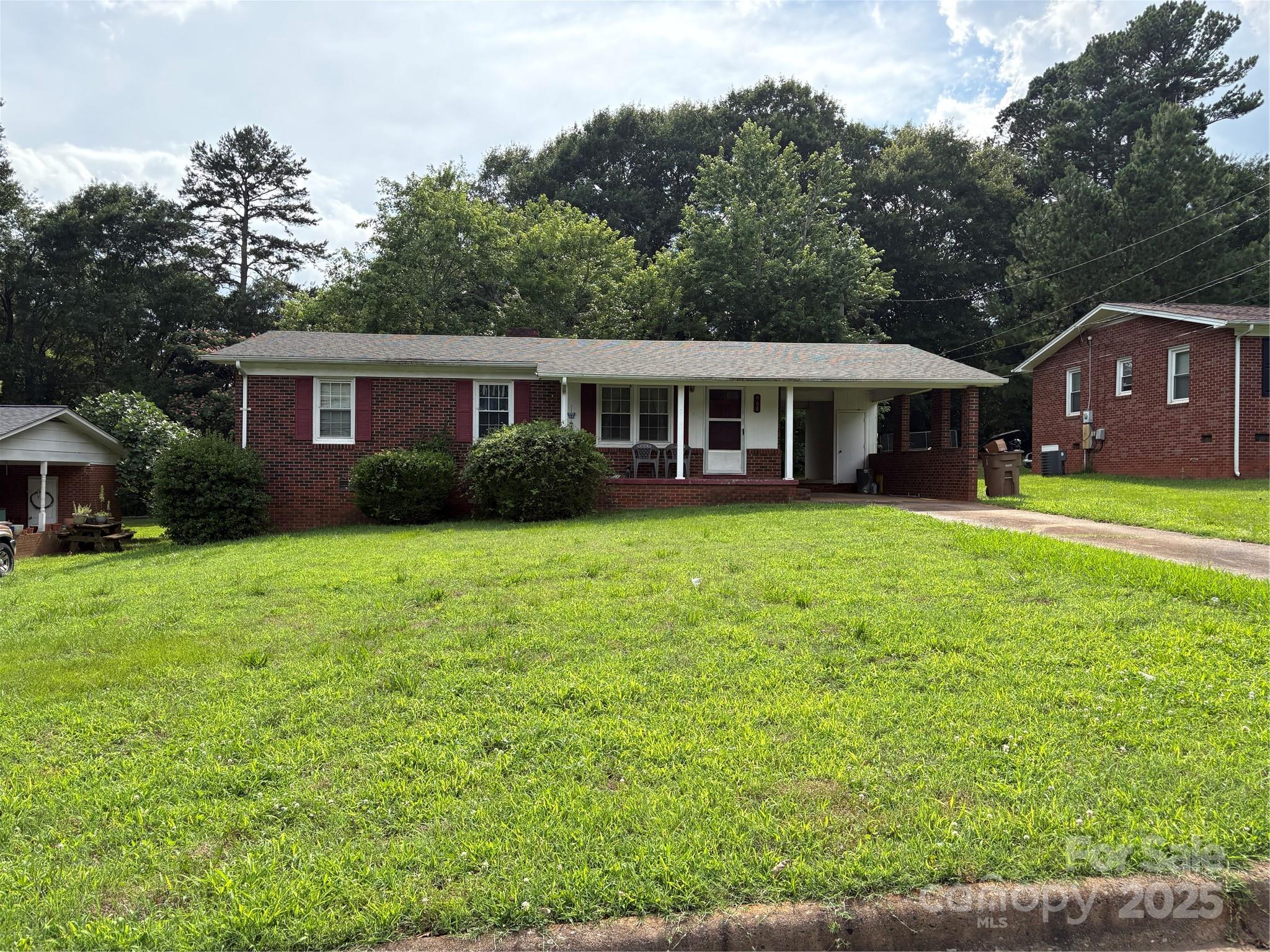 908 McGowan Road