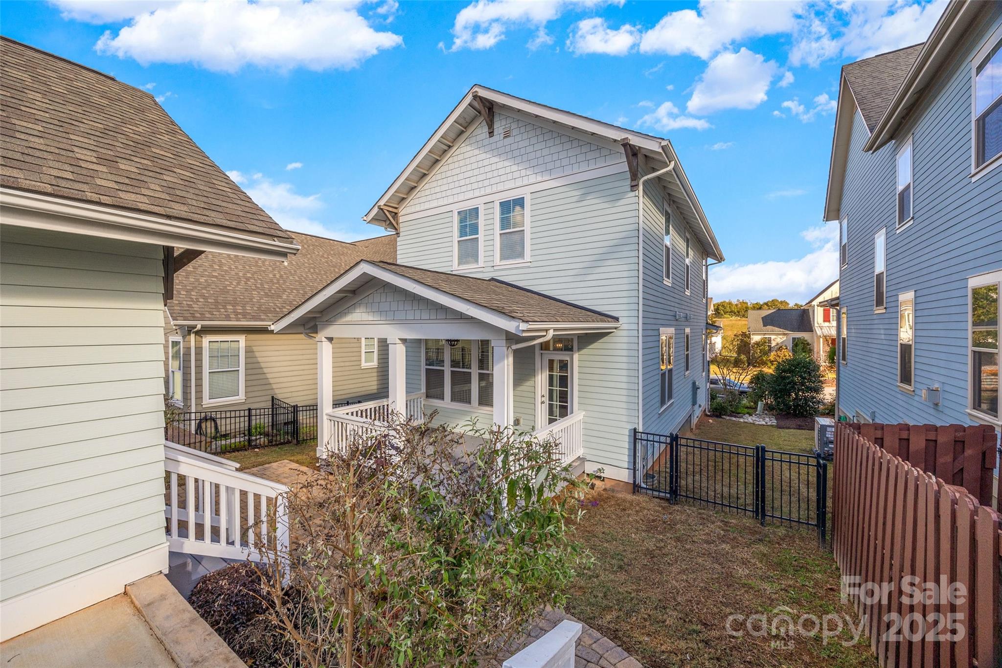 Riverwalk - Residential