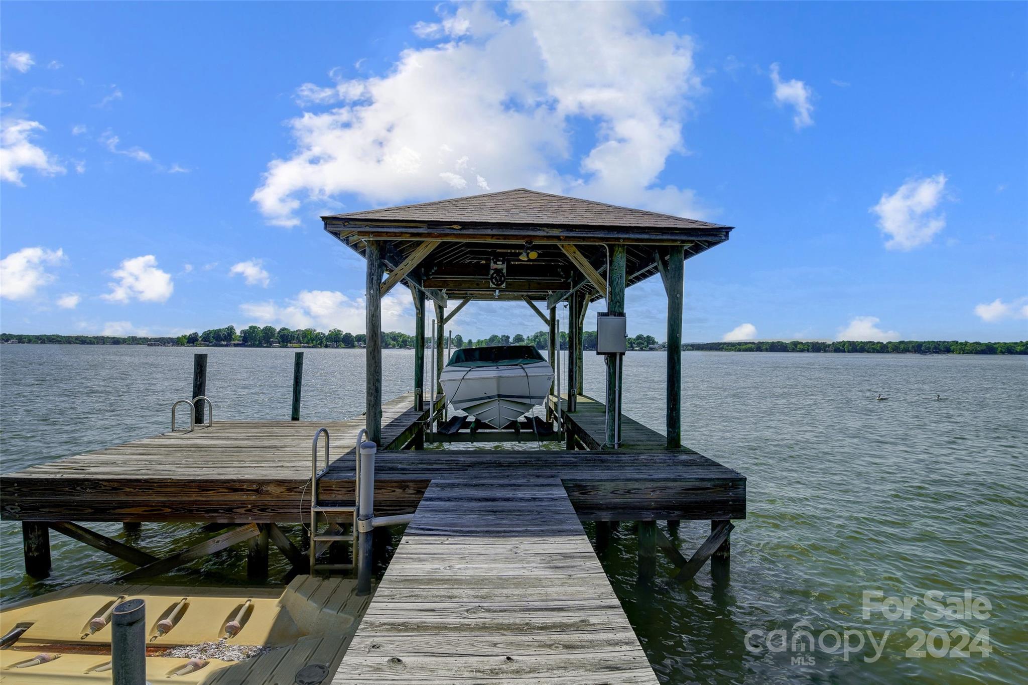 Pine Knoll - Residential