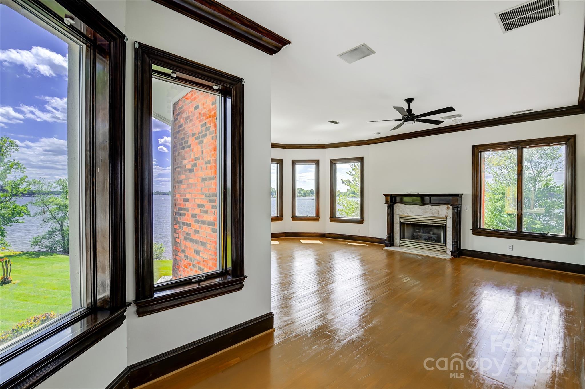 Pine Knoll - Residential