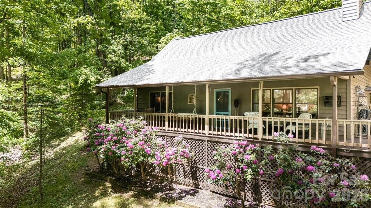 61 Greer Way