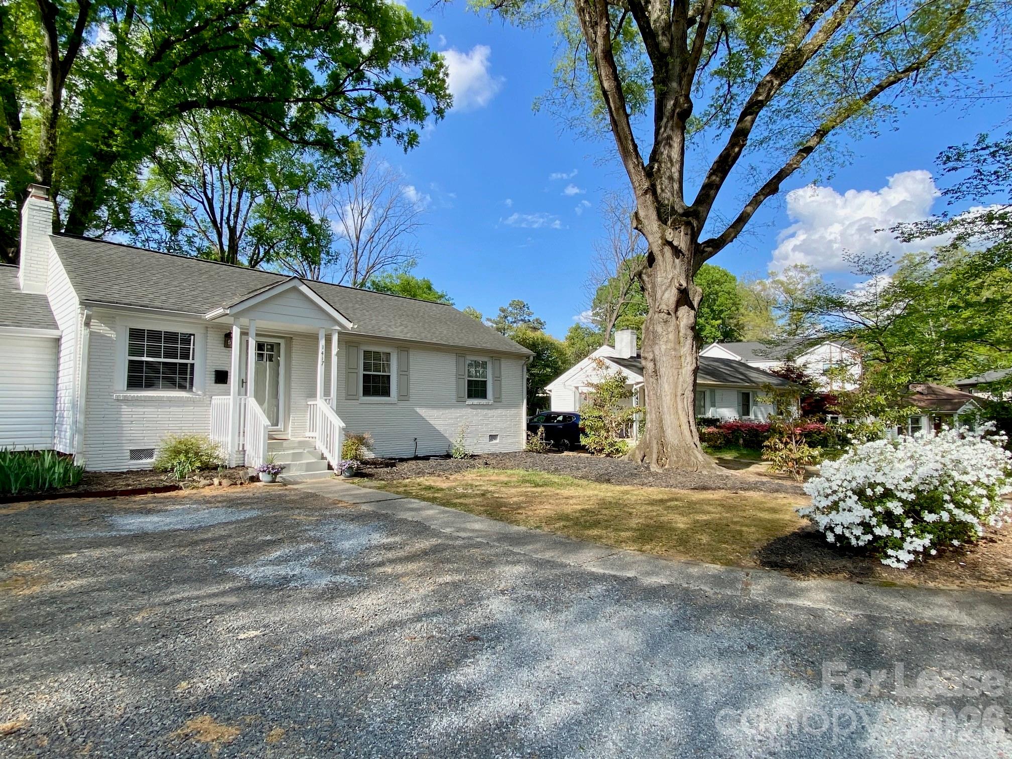 1417 Cortland Road W