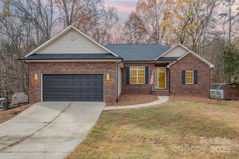 8814 Oldenburg Drive Mount Pleasant NC 28124