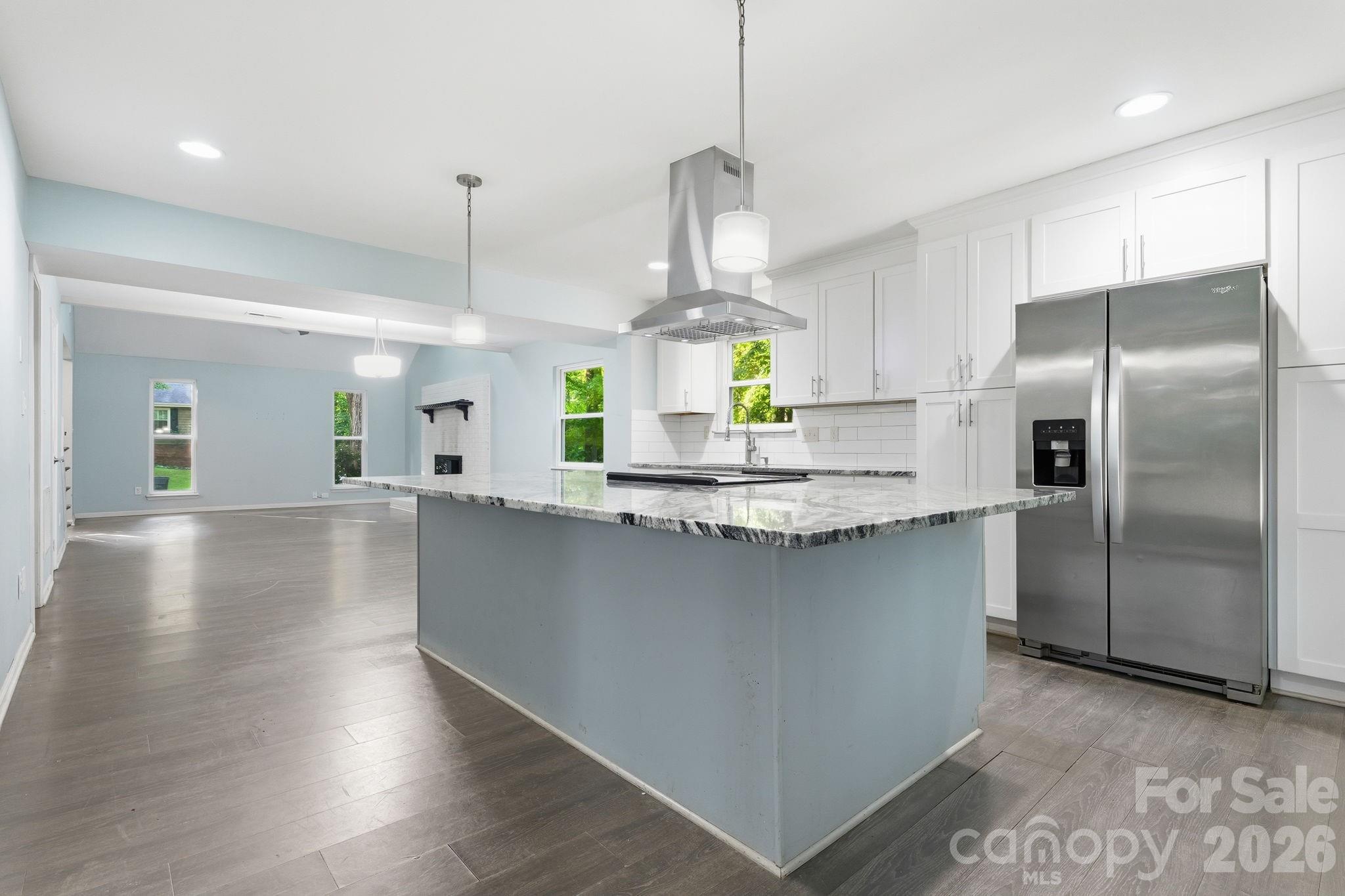 7401 Park Vista Circle