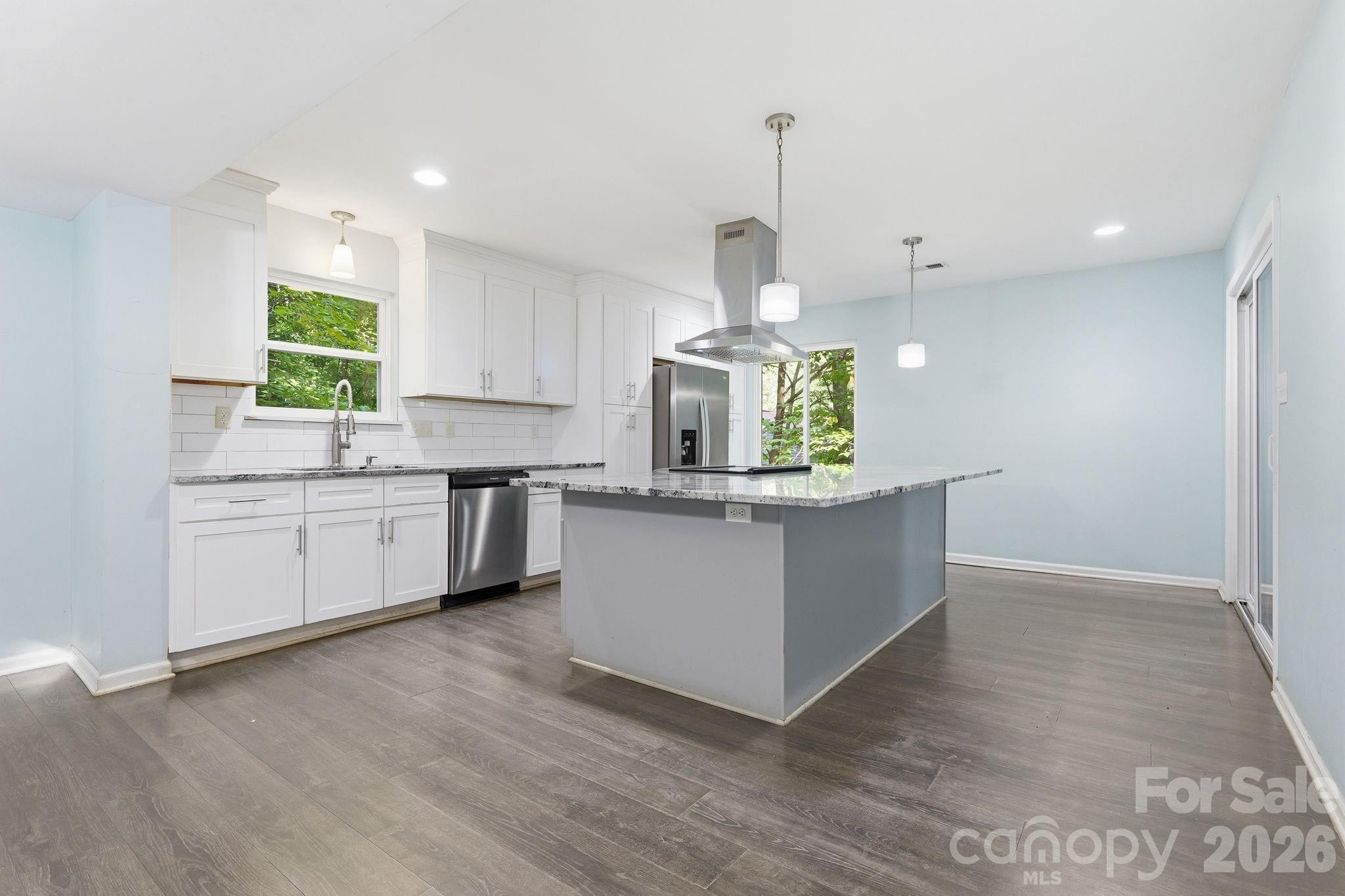 7401 Park Vista Circle