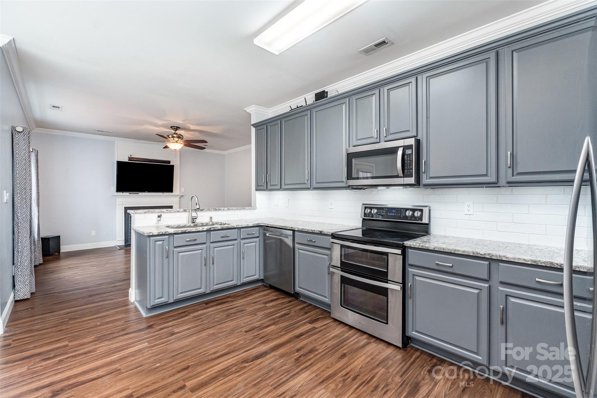 Oakstone - Residential