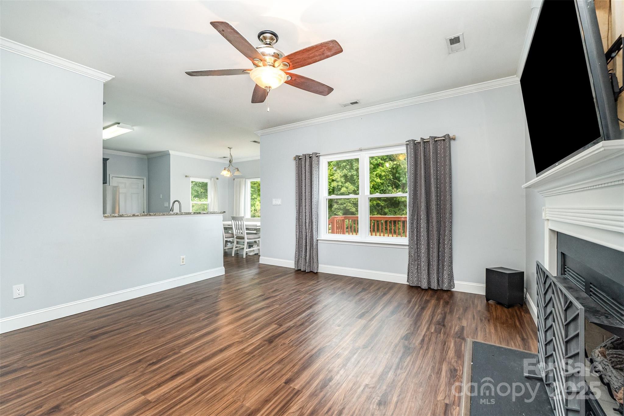 Oakstone - Residential