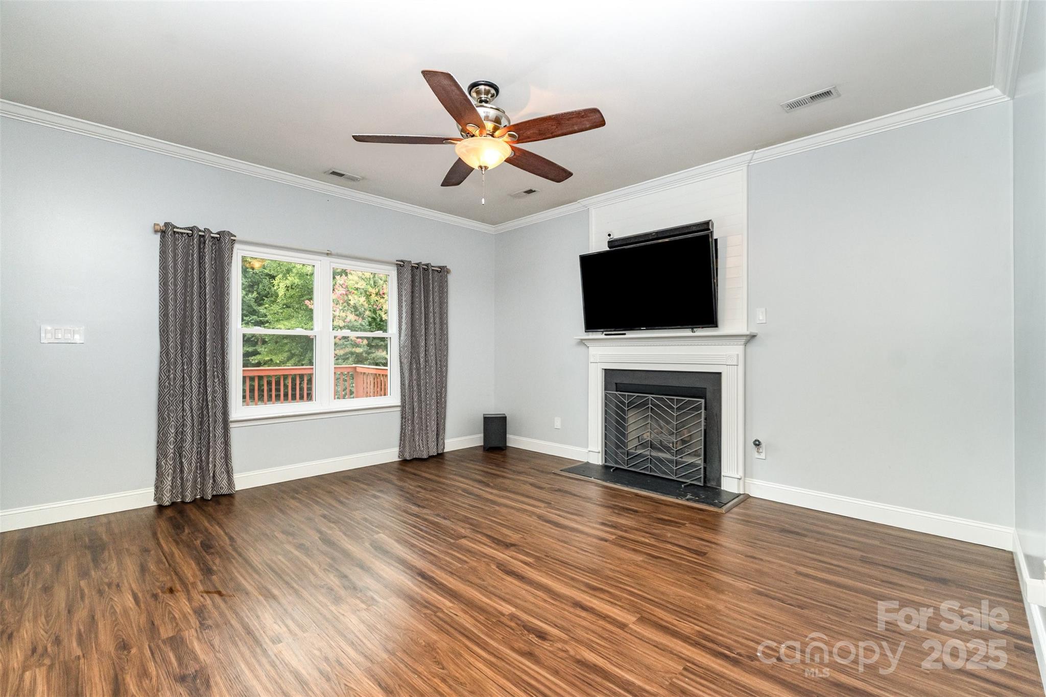 Oakstone - Residential