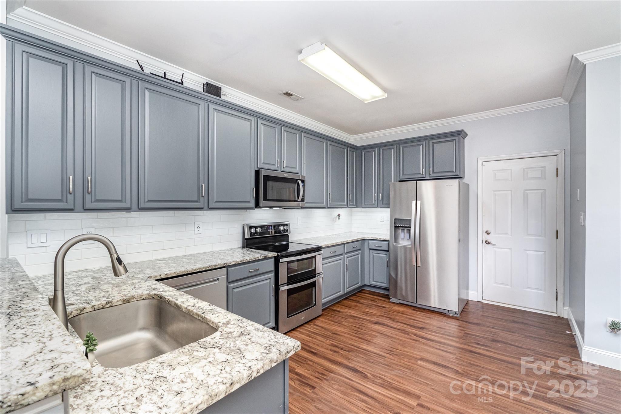 Oakstone - Residential