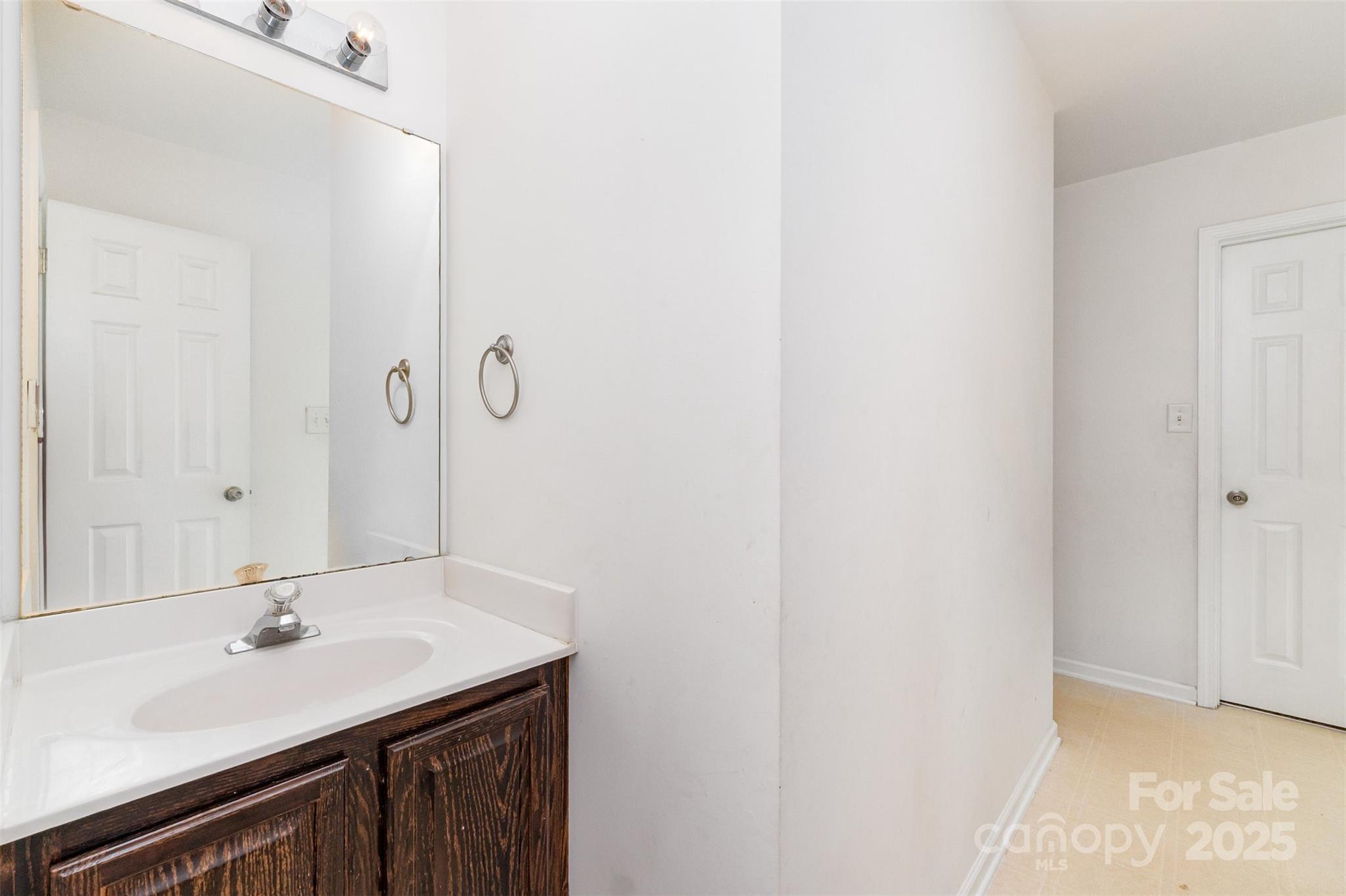 Oakstone - Residential