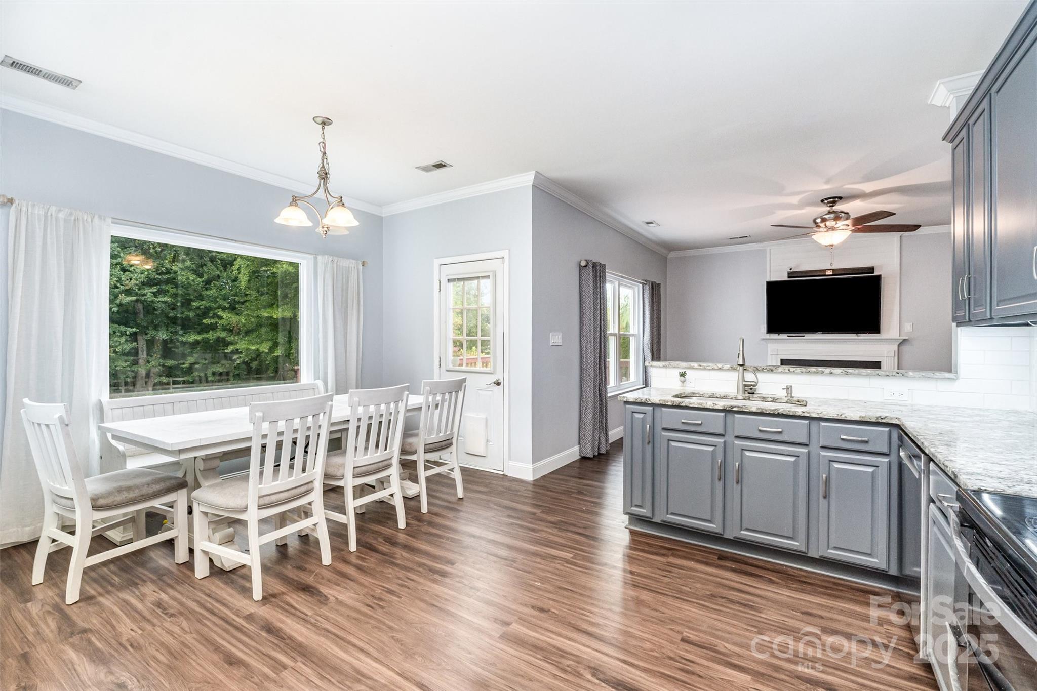 Oakstone - Residential