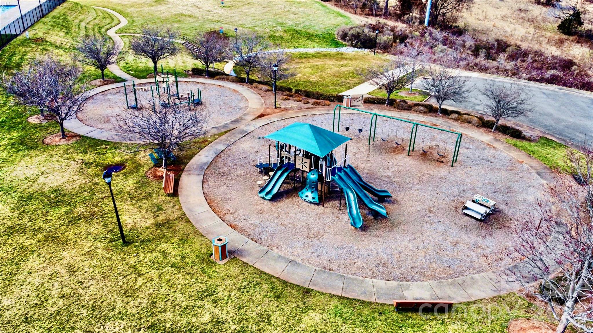 10423 Falling Leaf Drive NW