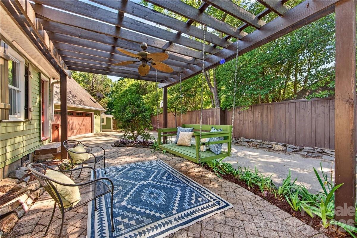 Beverly Woods - Residential