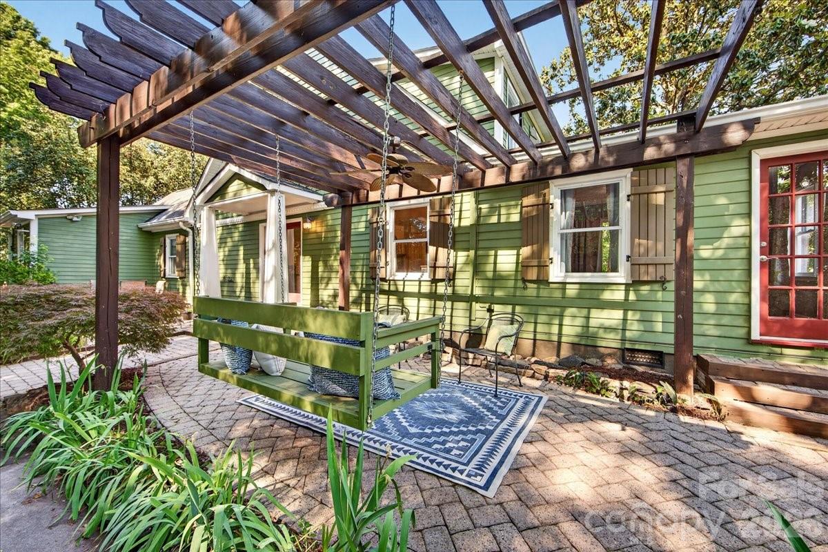 Beverly Woods - Residential