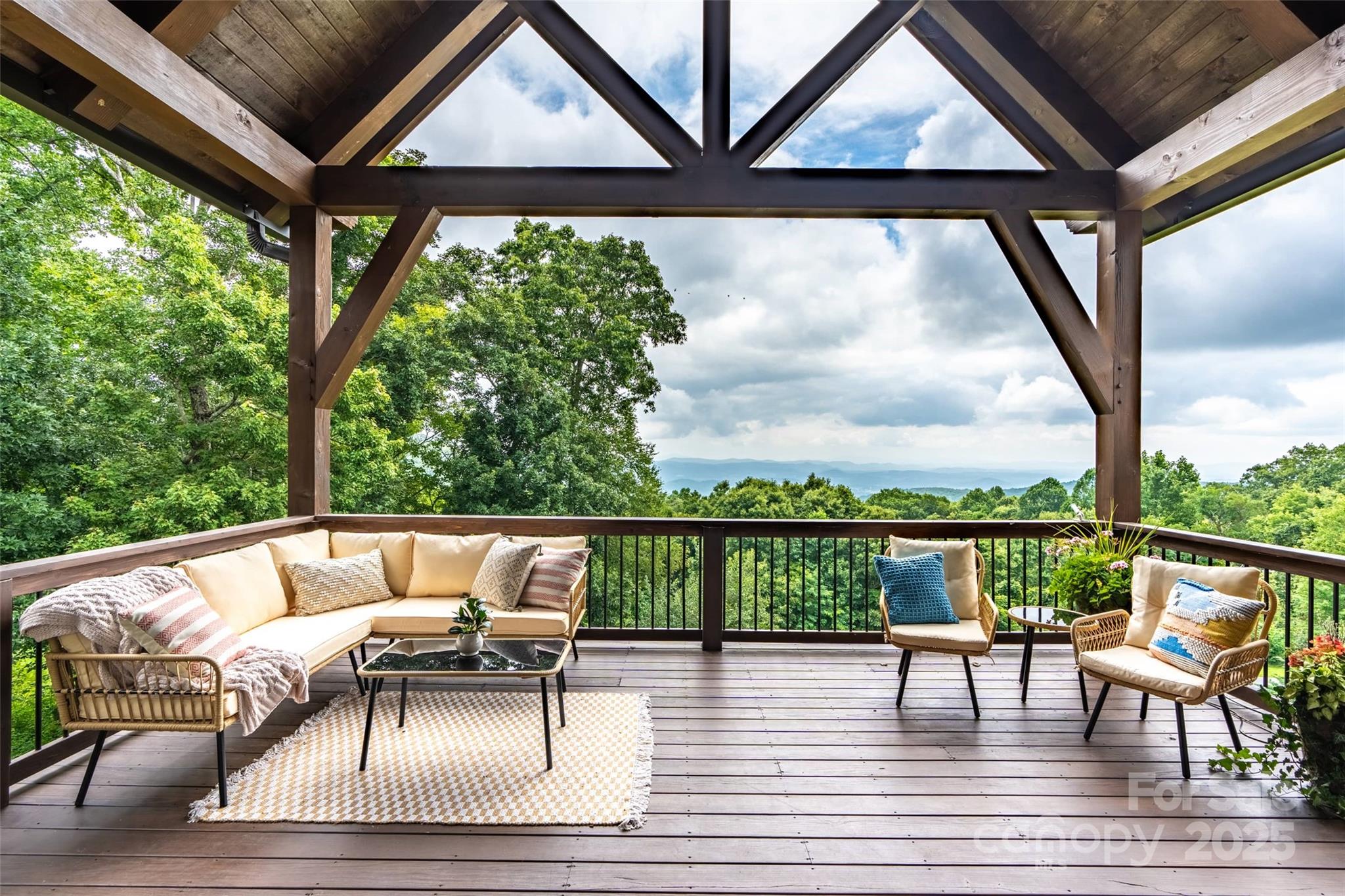 Grand Highlands at Bearwallow - Residential