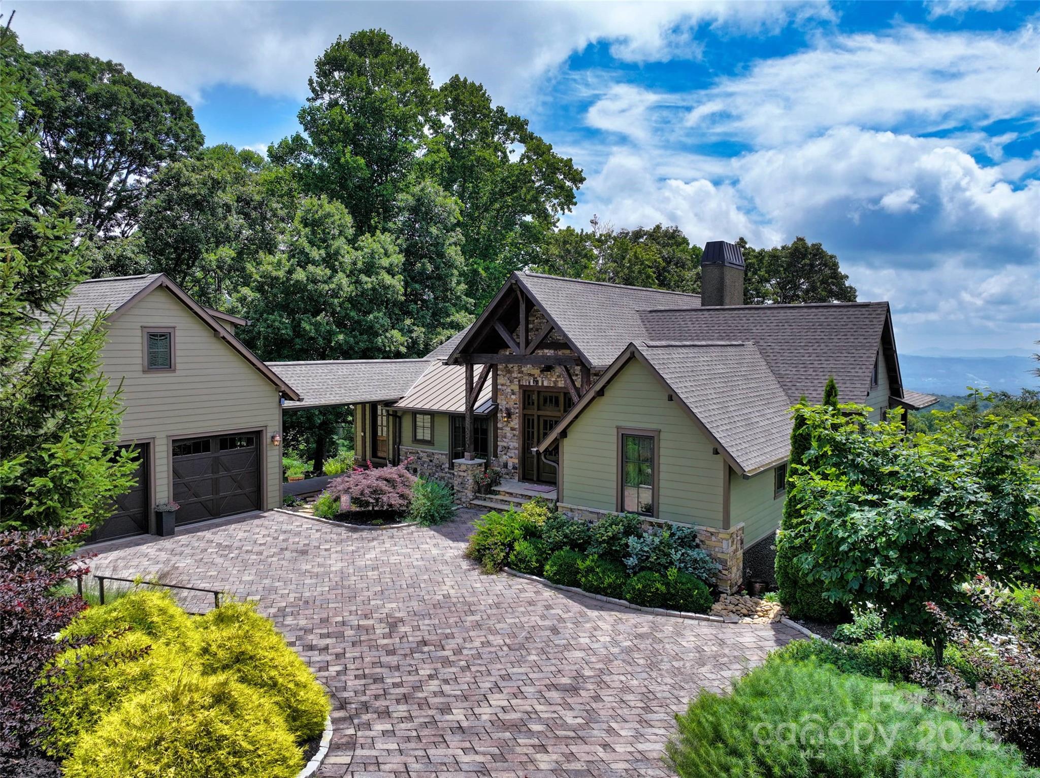 Grand Highlands at Bearwallow - Residential