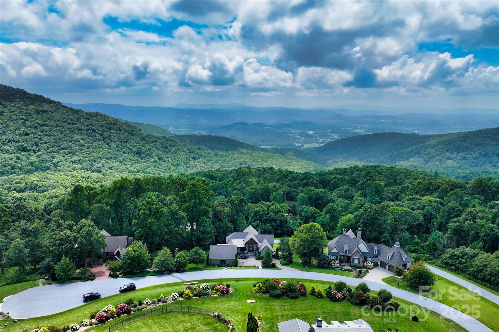 Grand Highlands at Bearwallow - Residential