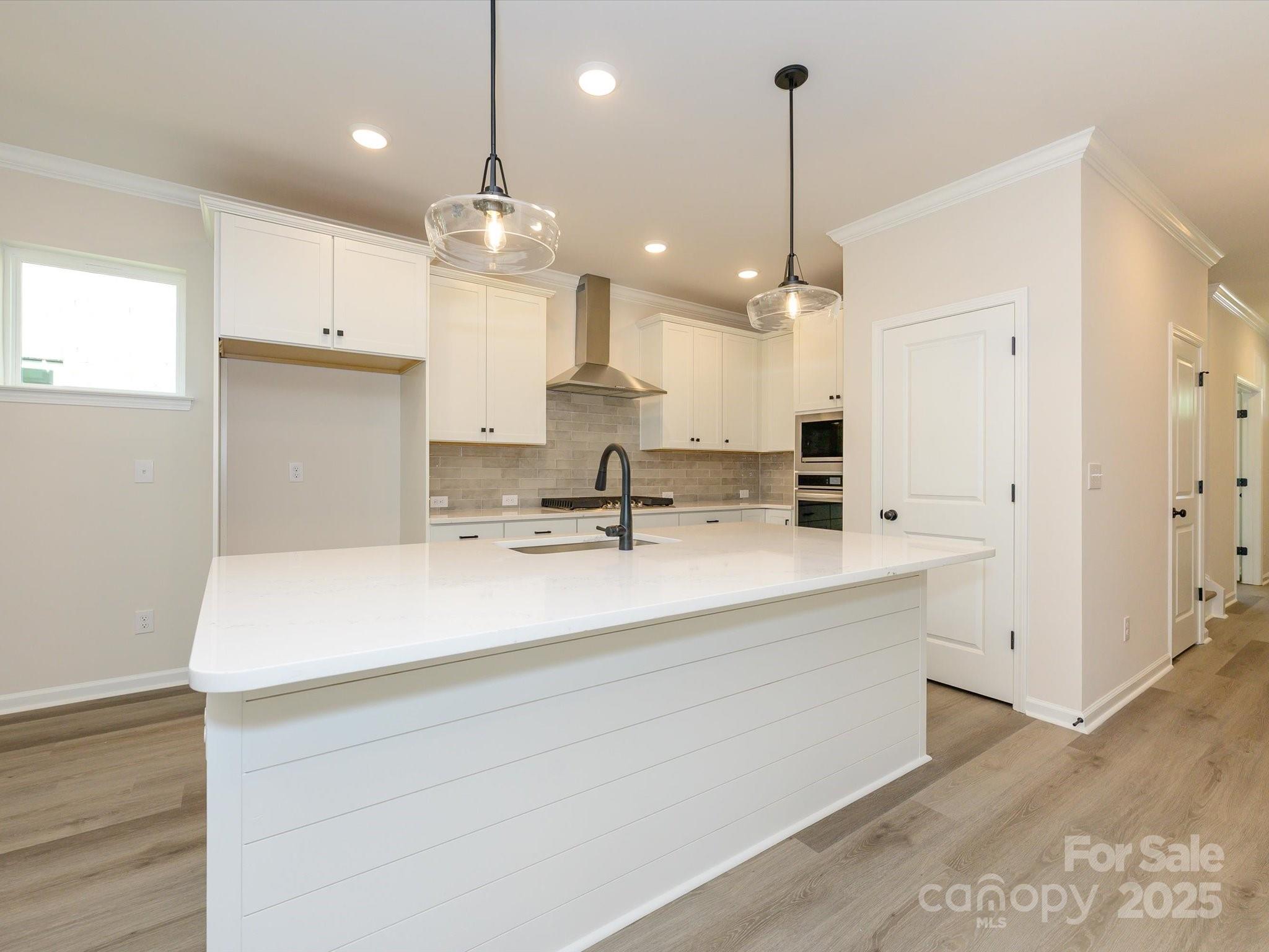17025 Malone Lane