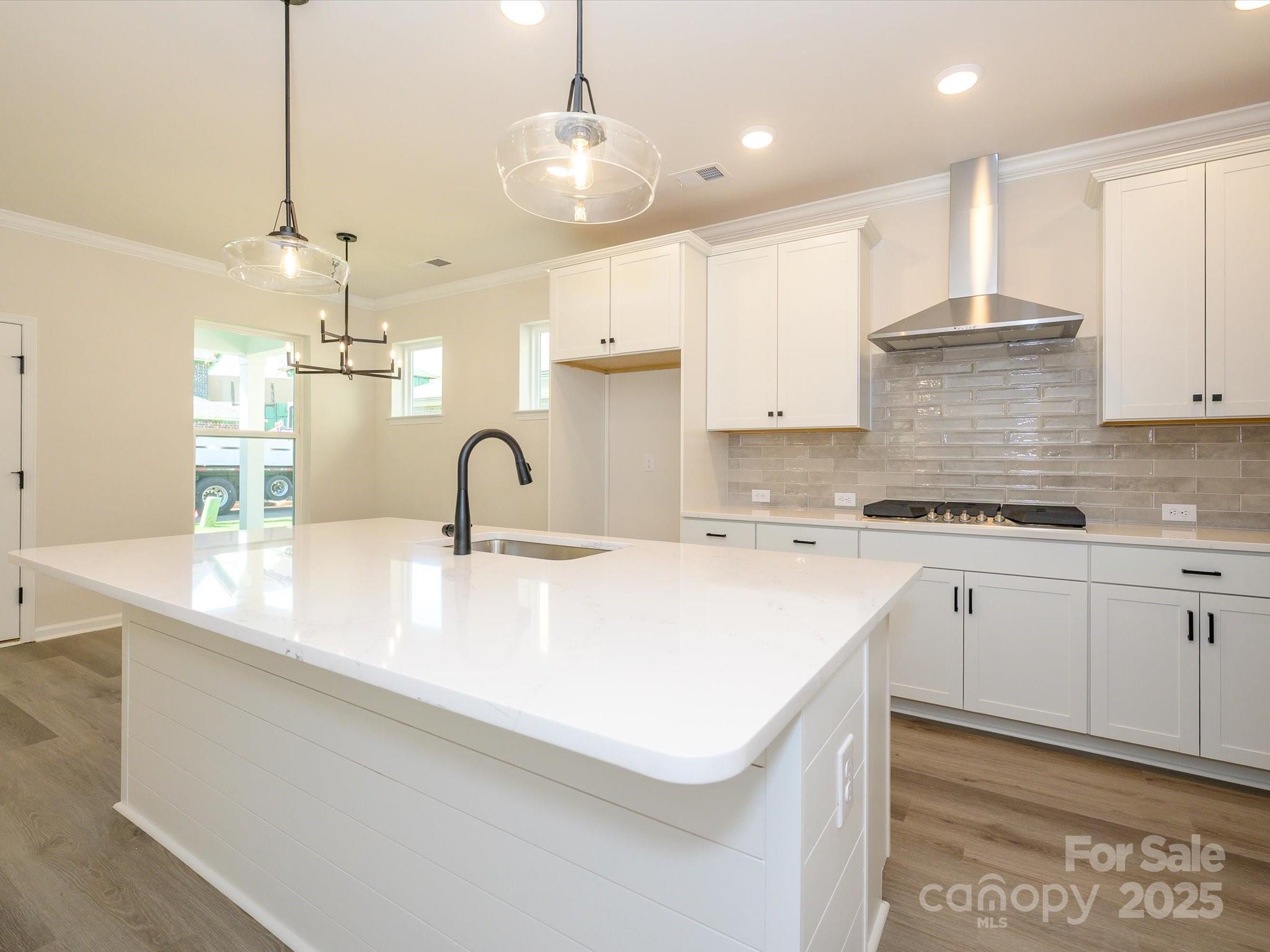 17025 Malone Lane