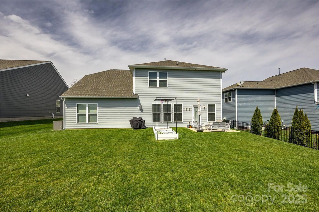 listing image 24