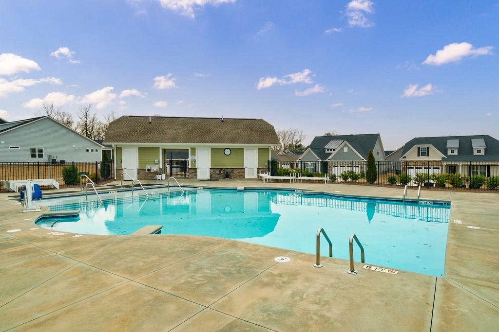 The Villas at Covington - Residential