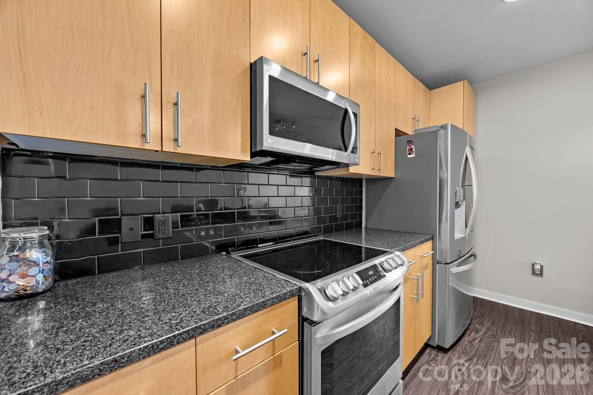 Avenue Condominiums - Residential