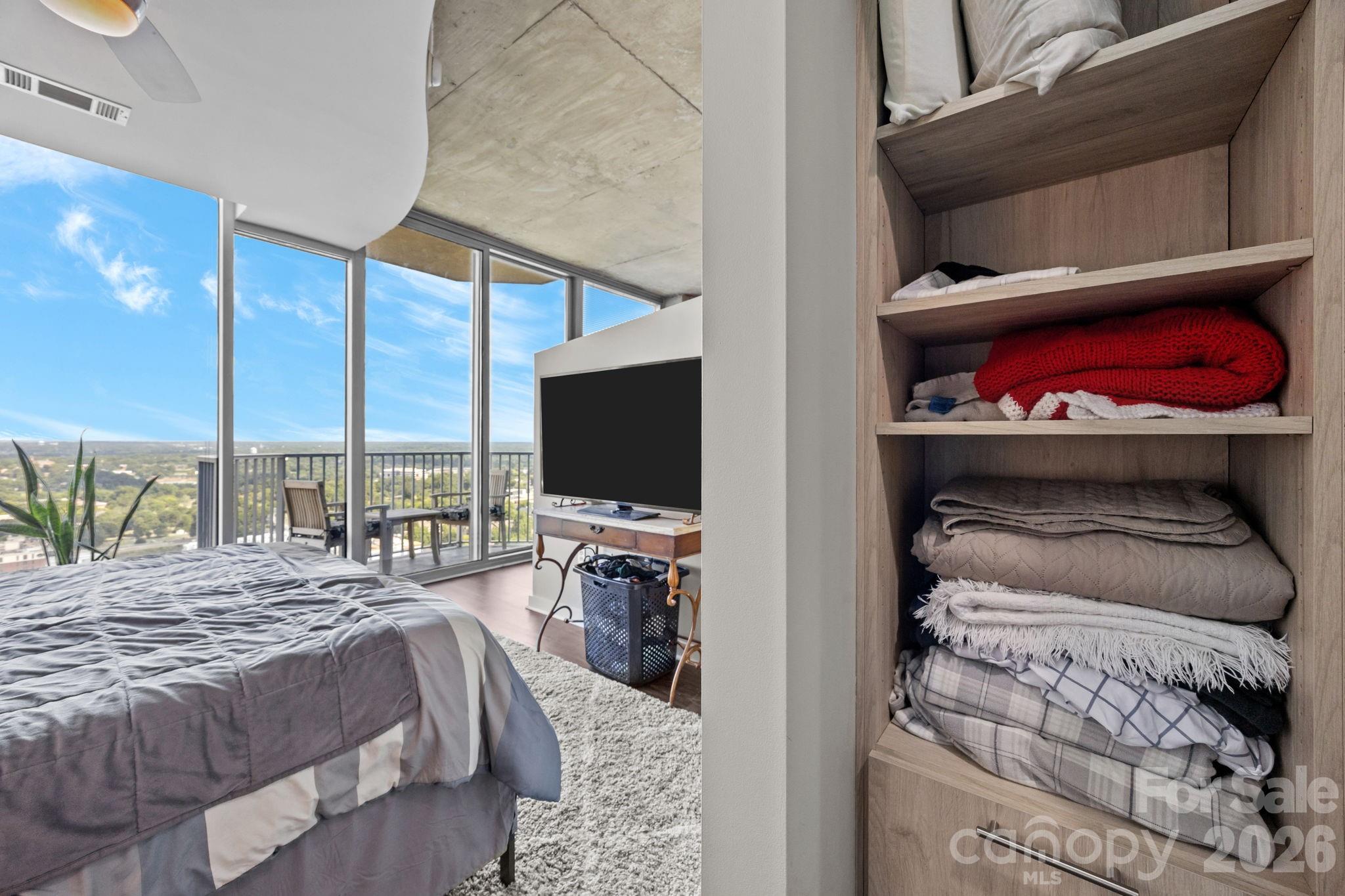 Avenue Condominiums - Residential