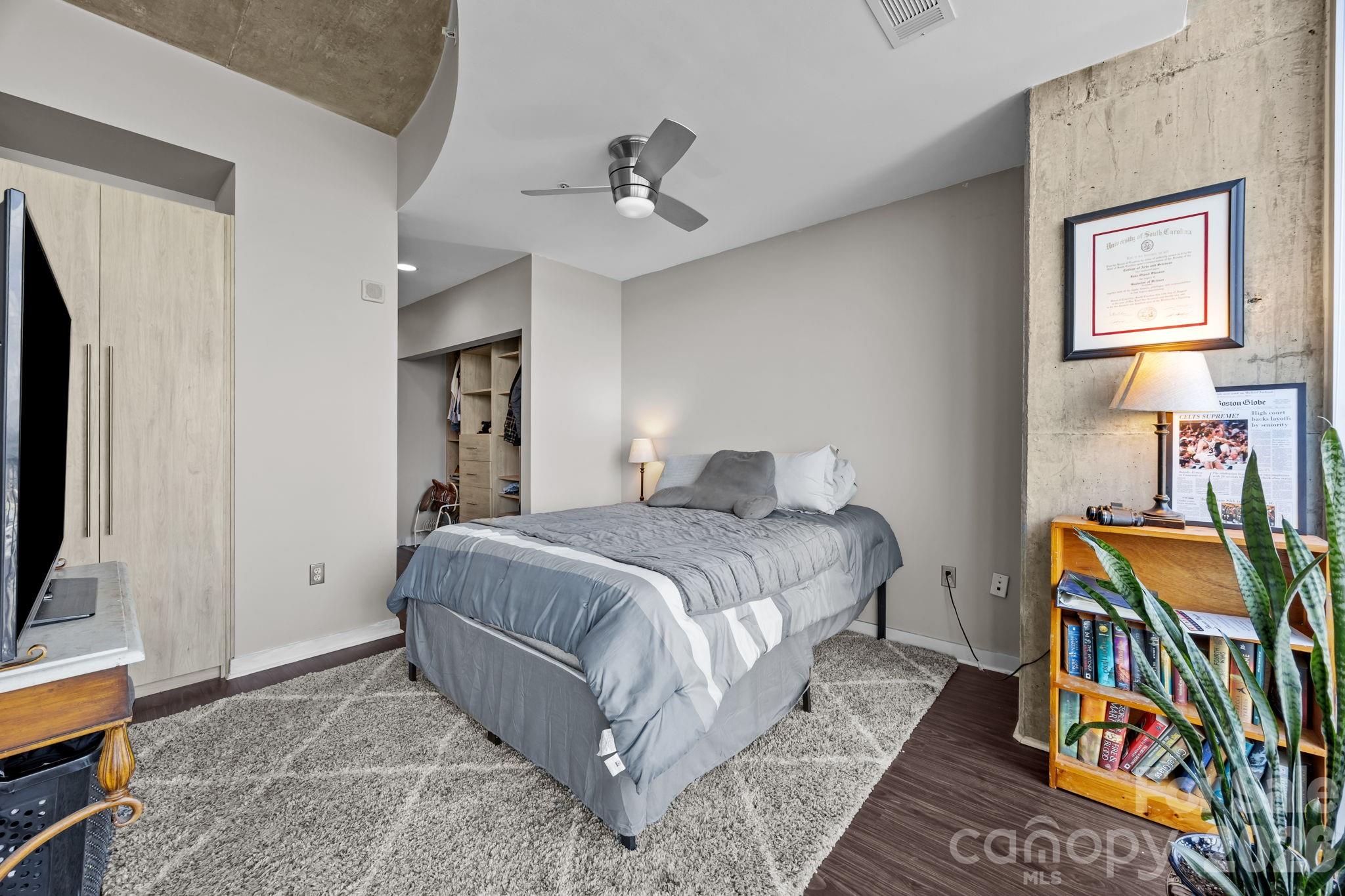 Avenue Condominiums - Residential