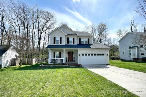 Photo of 12640 Cardinal Point Road, Charlotte, NC 28269 (MLS # 4356720)