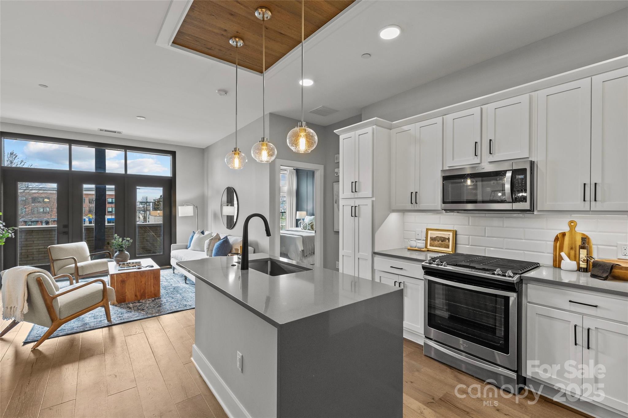 2401 Euclid Avenue 213