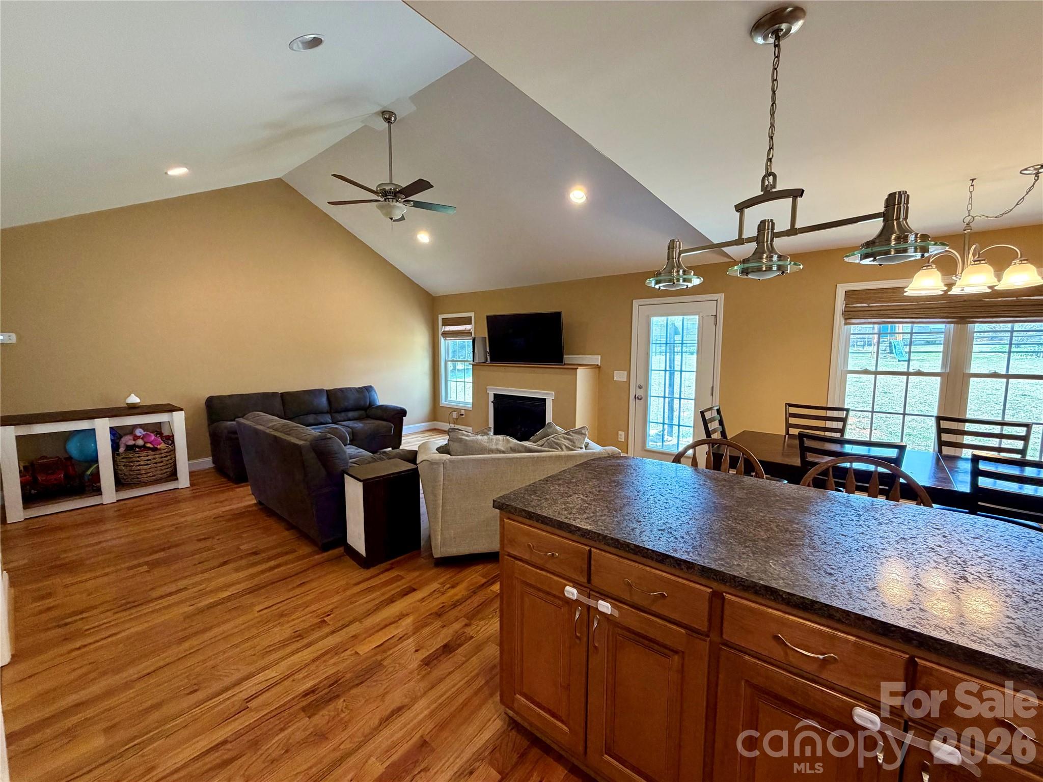 TEMPLE HEIGHTS - Residential