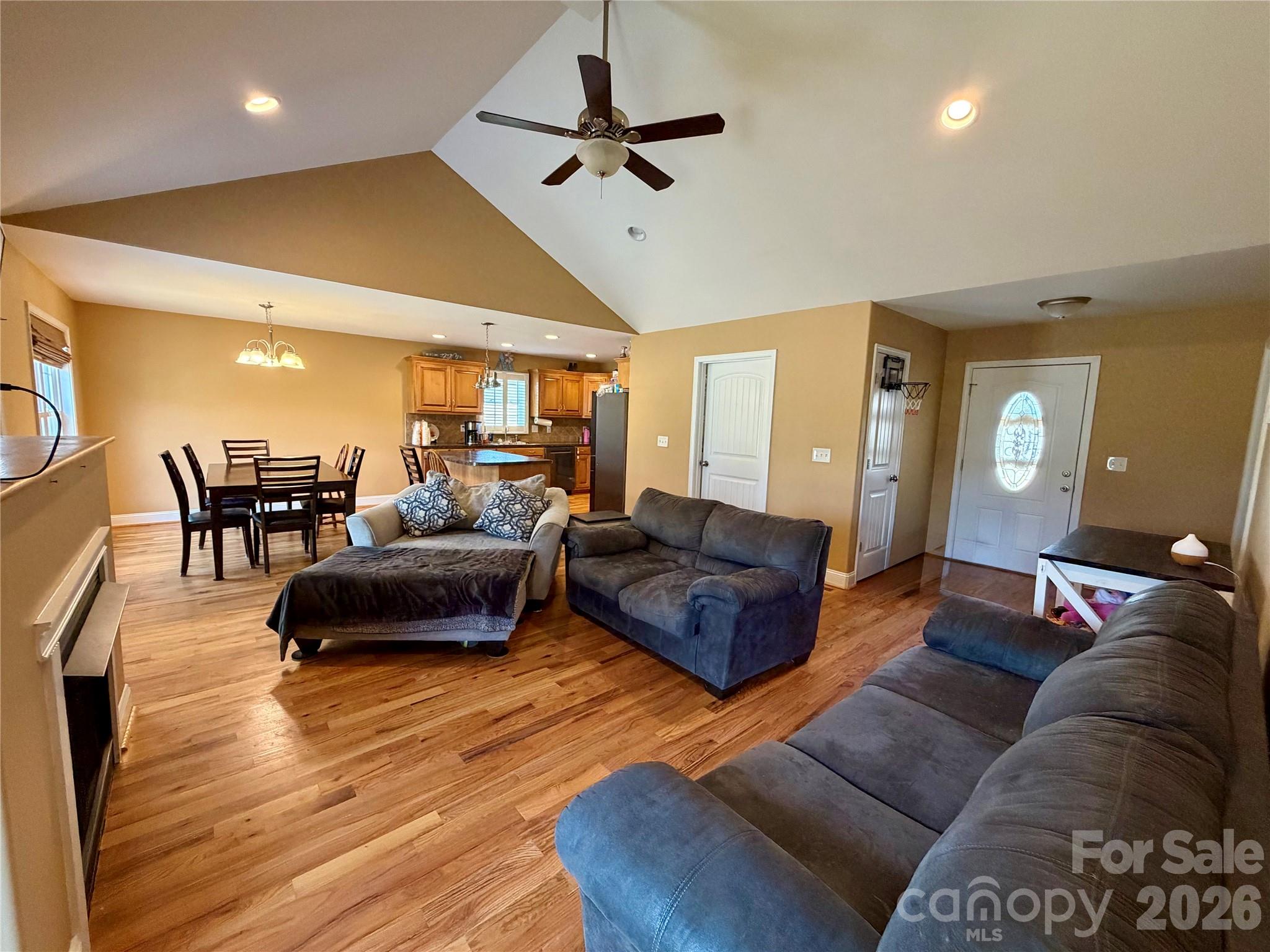 510 E Carpenter Street