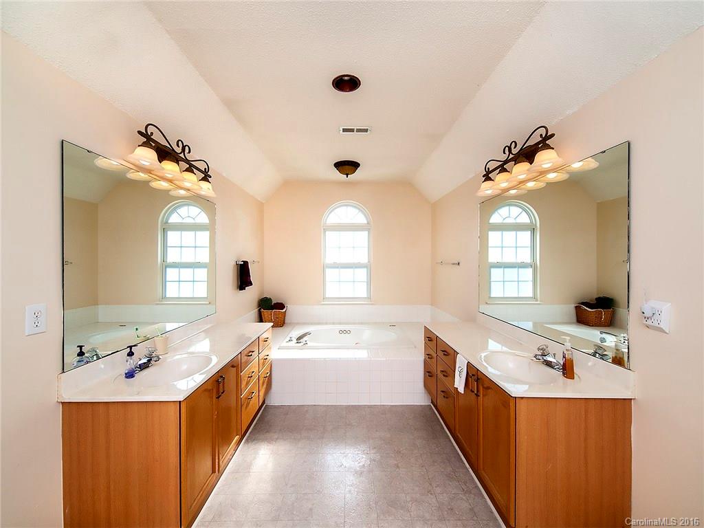 Knightsbridge - Residential