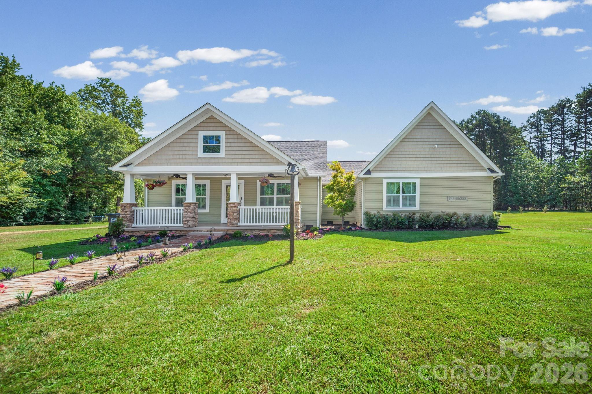 1360 Standing Oak Drive