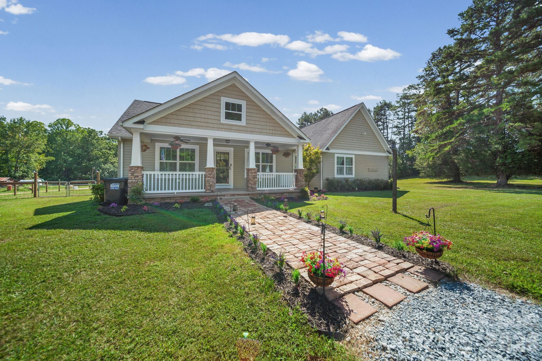 1360 Standing Oak Drive