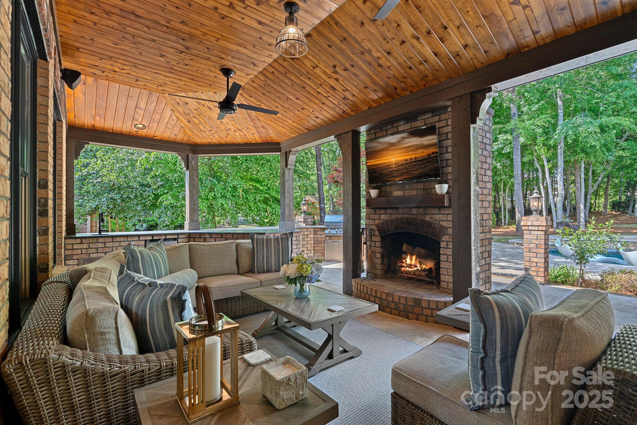 Anniston Grove - Residential