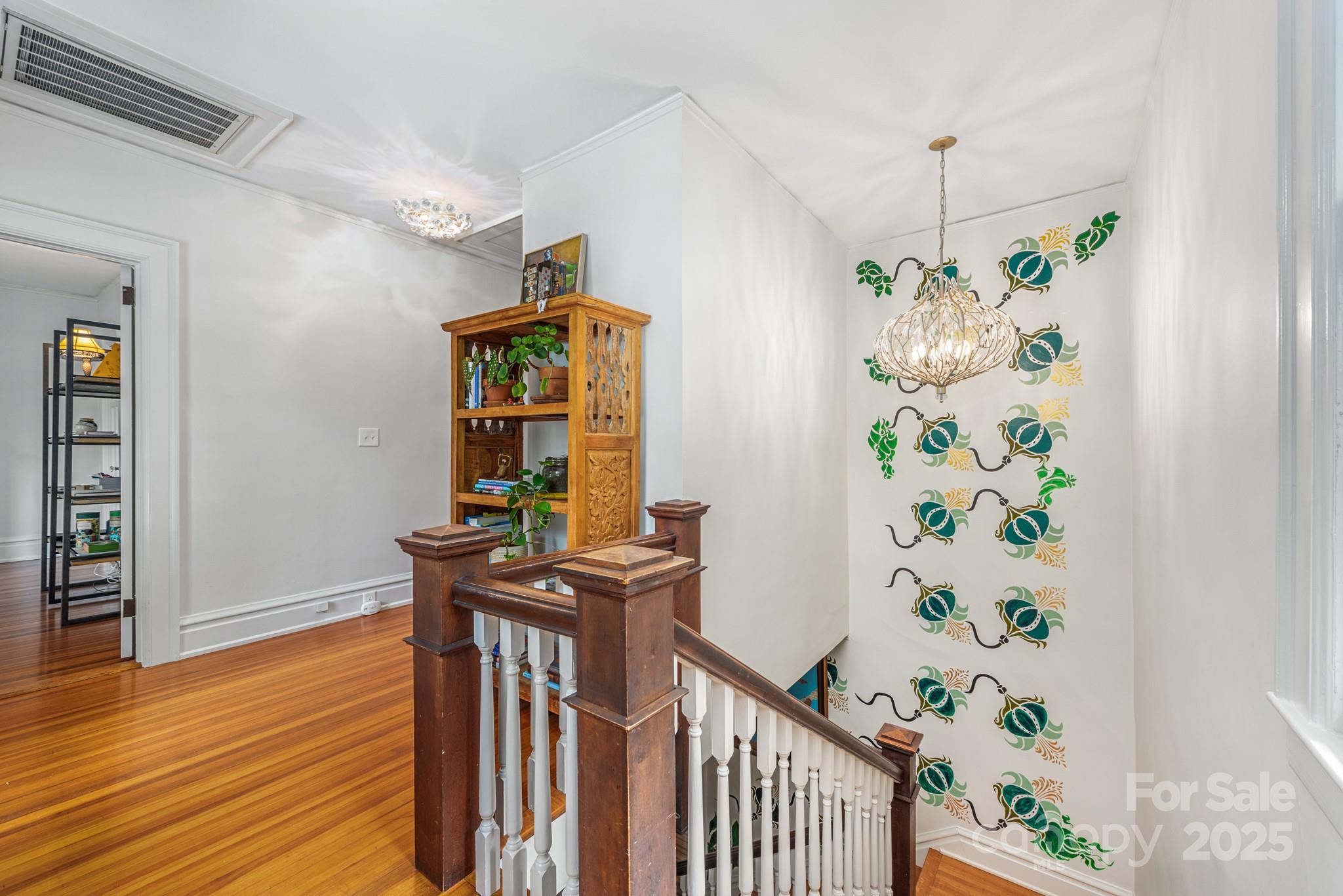 Elizabeth - Residential