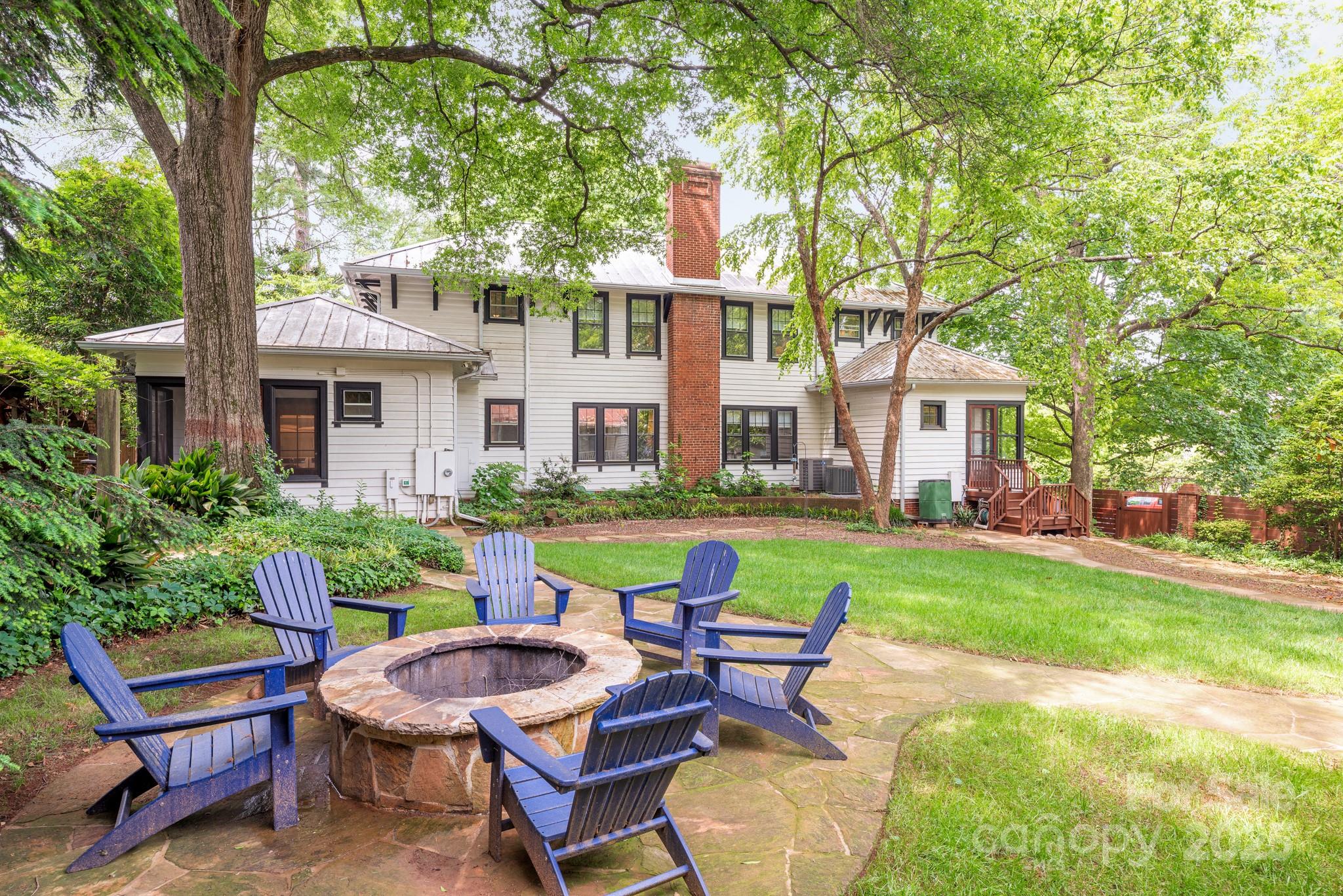 Elizabeth - Residential