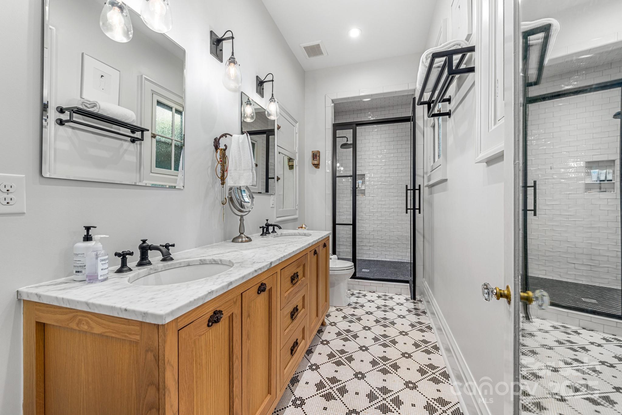 Elizabeth - Residential