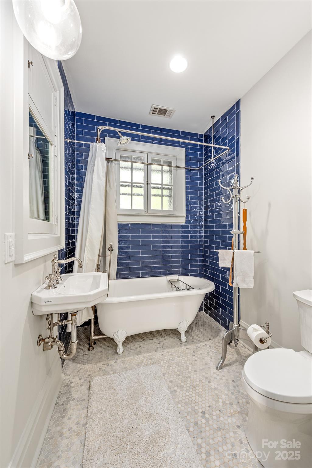 Elizabeth - Residential