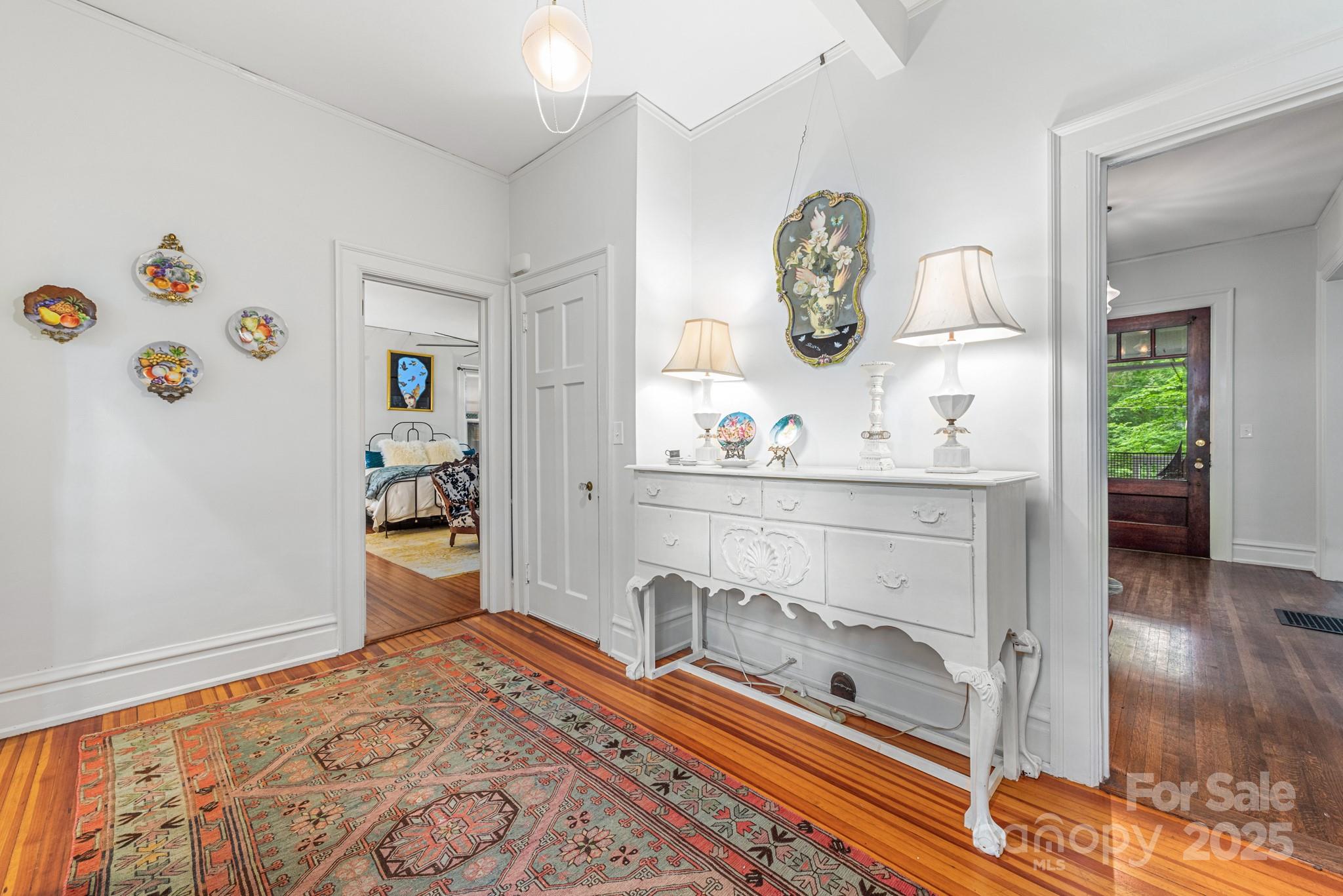 Elizabeth - Residential