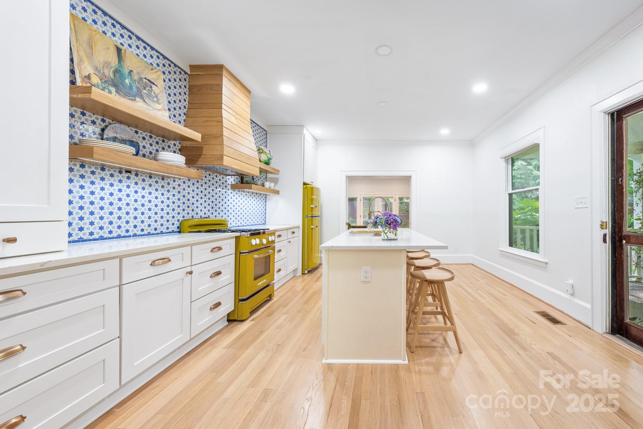 Elizabeth - Residential